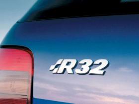 volkswagen-golf-r32-010-1280-1152-1024.jpg